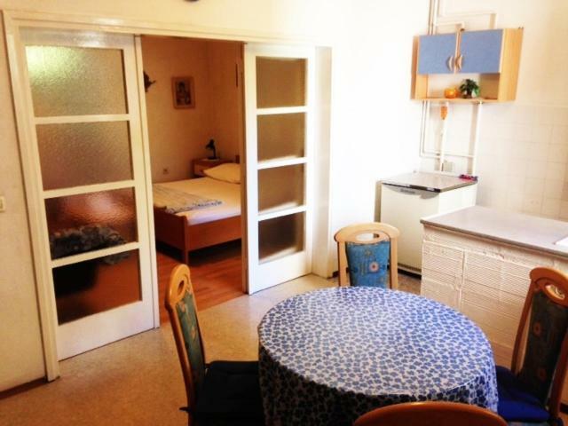Apartman Gracin Primosten Bagian luar foto